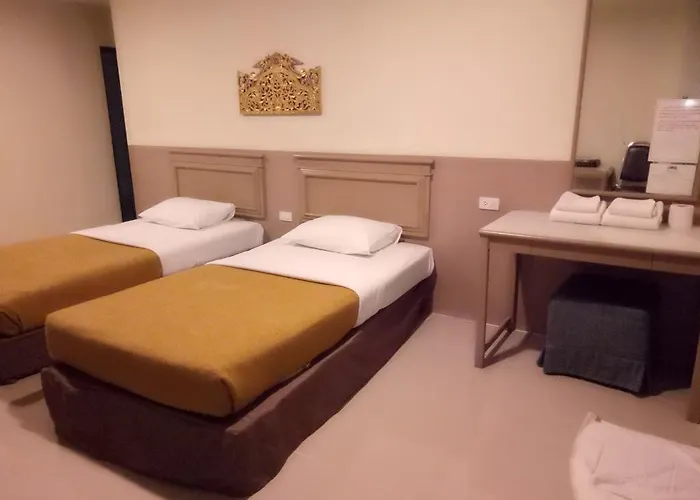 Tongpoon Hotel 3*